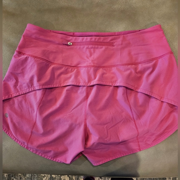 Lululemon Speed Up Mid-Rise Short 4" - Picture 3 of 9